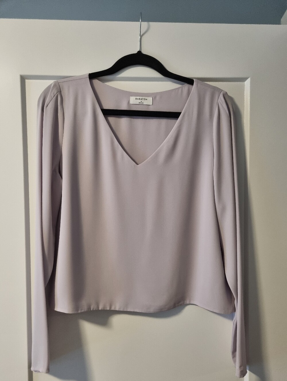 Aritzia Babaton Pale Lavender V-Neck Long-Sleeve Murphy Blouse